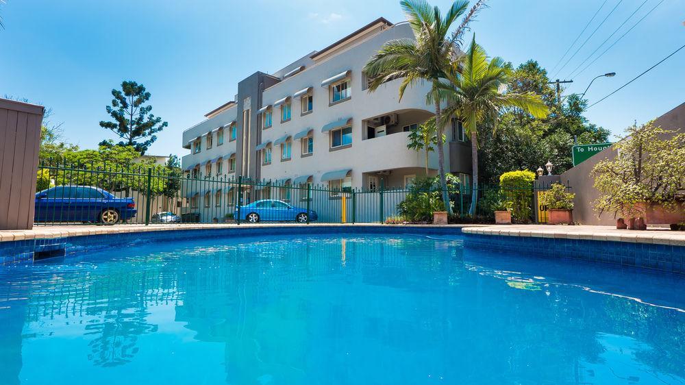 Hampton Court Apartments Brisbane Exterior photo